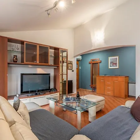 Jadranka Apartment Porec